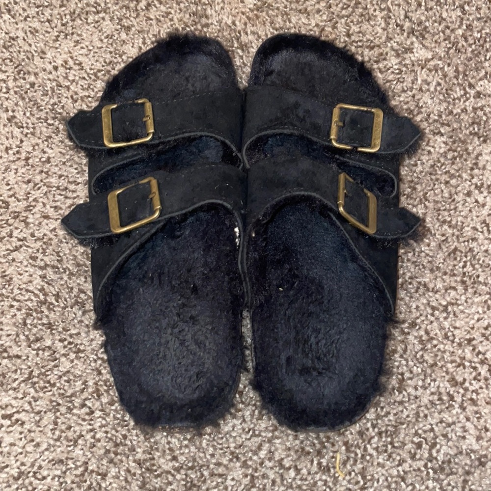 7/8 MOCCASIN STYLE SANDALS
